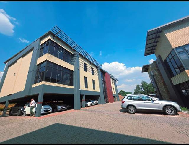 BUSINESS FOR SALE IN DIE HOEWES